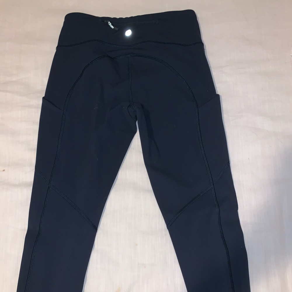 Navy blue lulu leggings